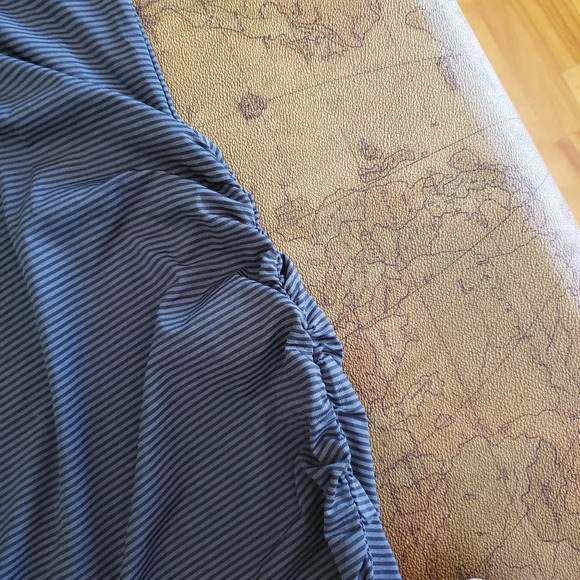 MERRELL, Size Small, hiking long tank, Khaki  stripes with black - Picture 3 of 8